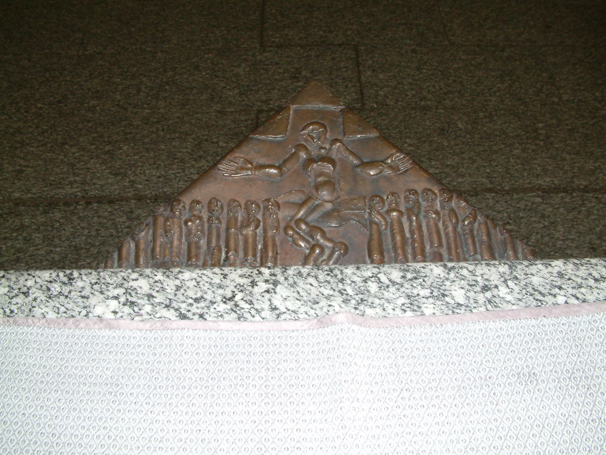 Apostelkirche - Altar