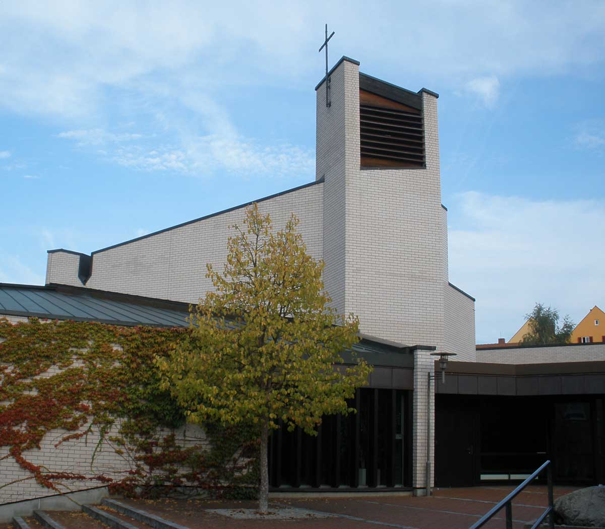 Apostelkirche Apostelkirche im Herbst