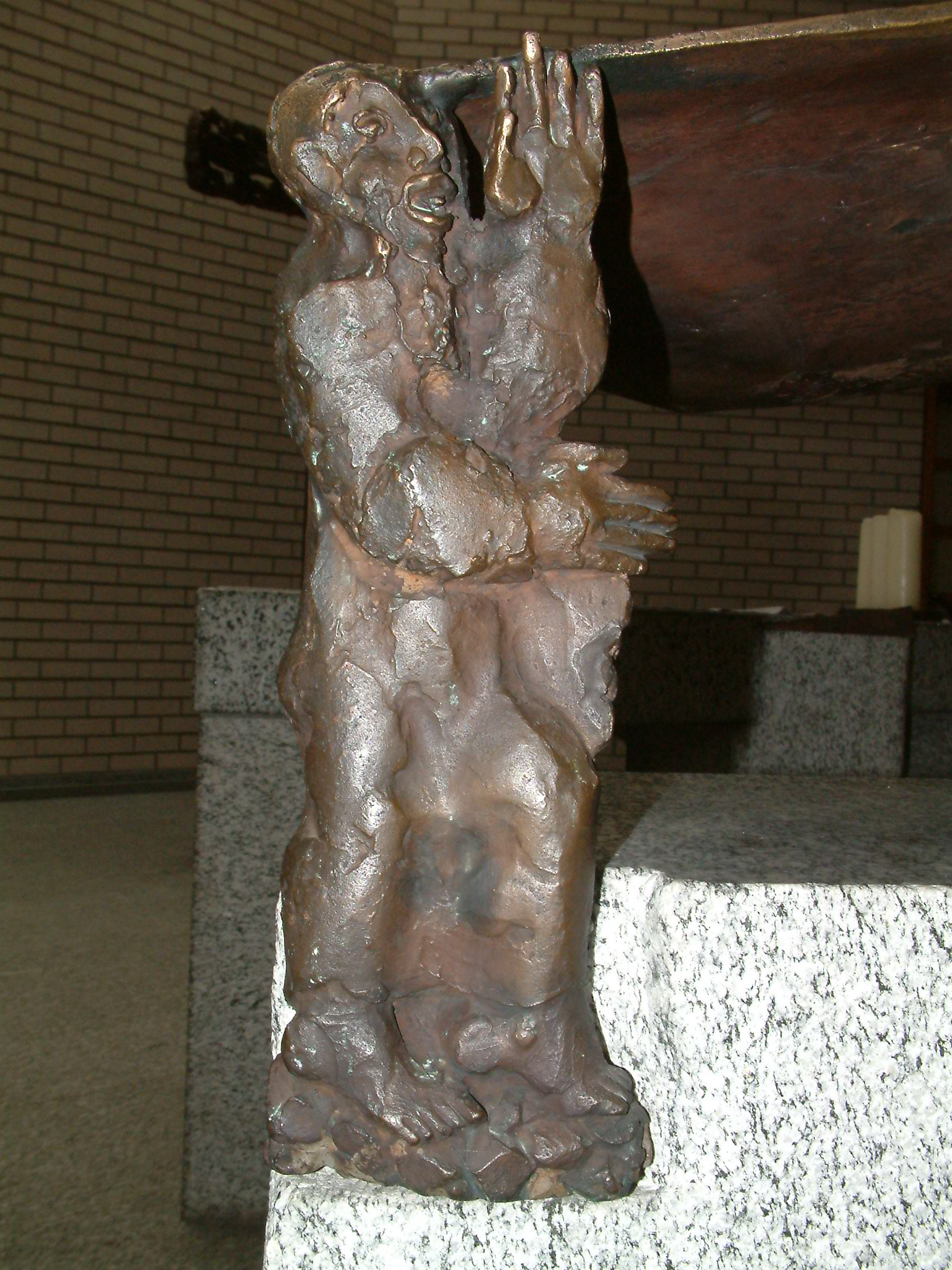 Apostelkirche - Ambo