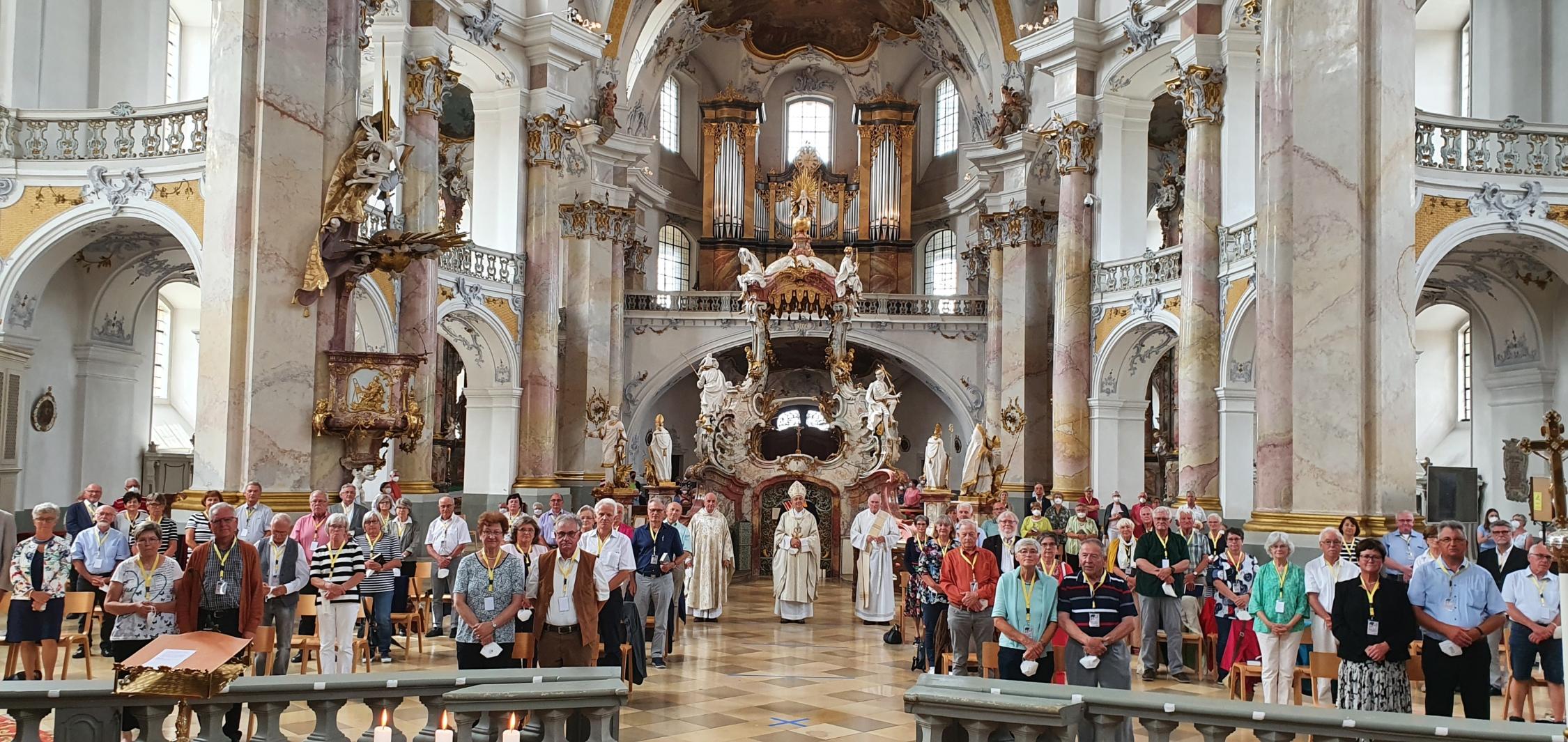 Erzbischof Schick dankt 35 Großeltern-Paaren aus dem Erzbistum Bamberg Großelterntag Vierzehnheiligen