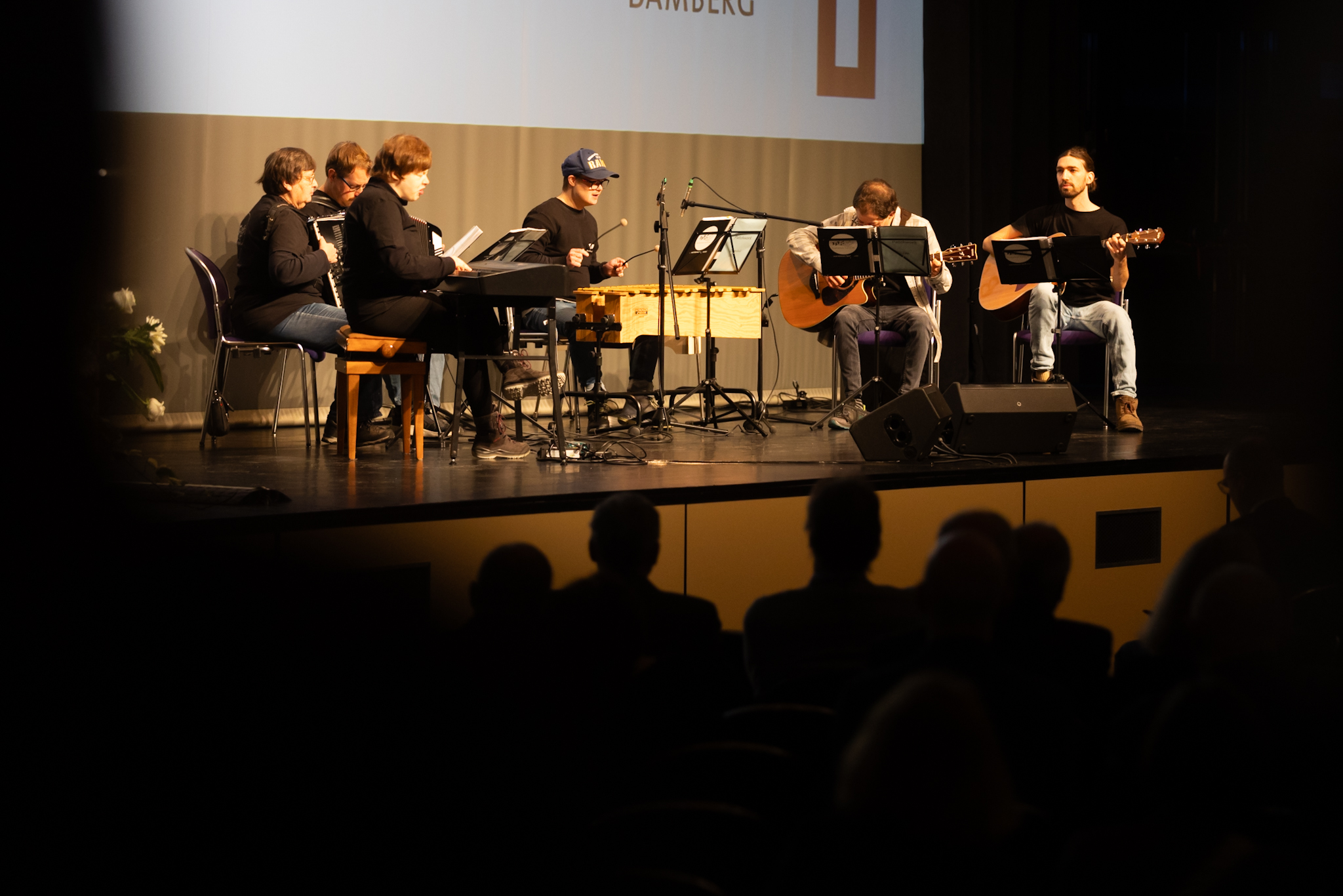 Für die Musik sorgte die Musikgruppe 'Patchwork' der Musikschule Fürth DS__2581.jpg