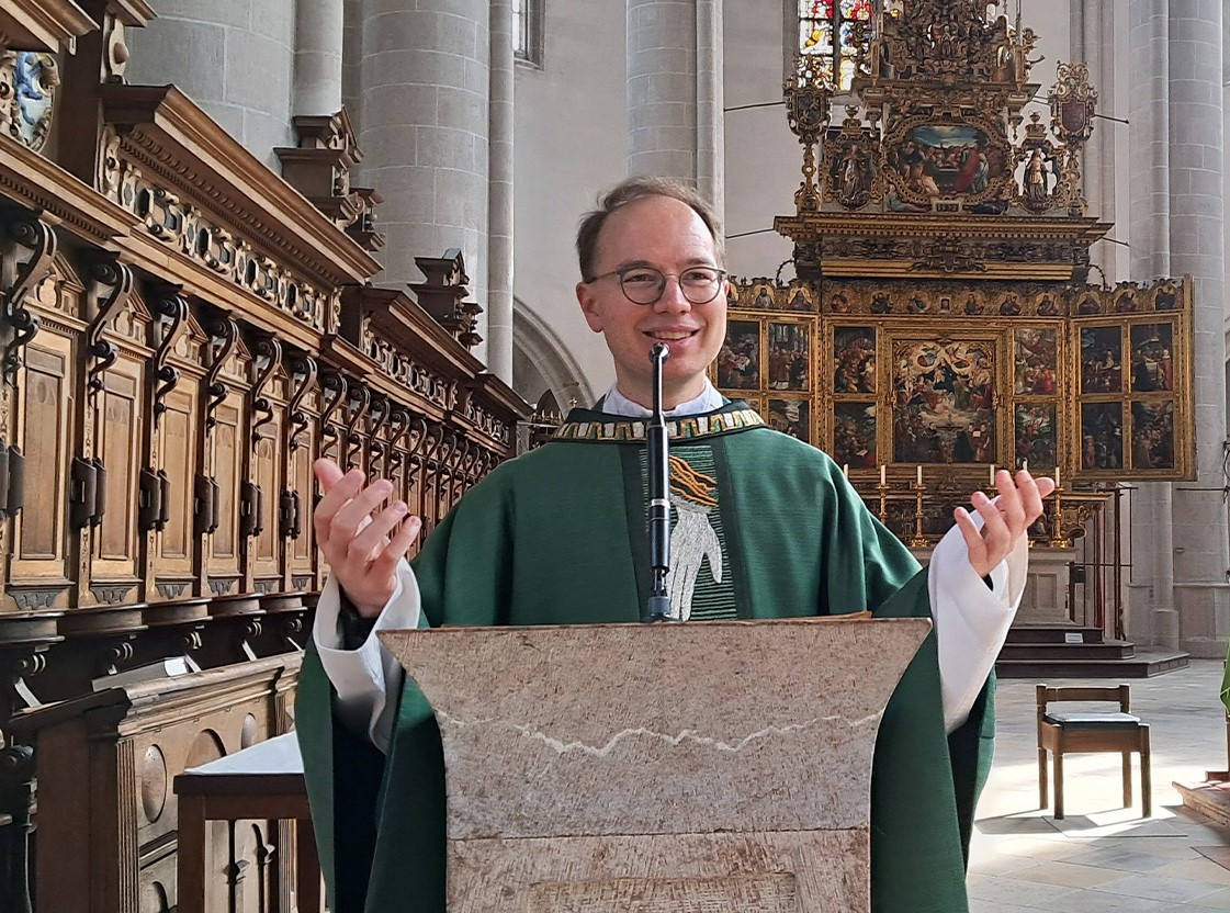 Prof. Dr. Marco Benini bei der Predigt