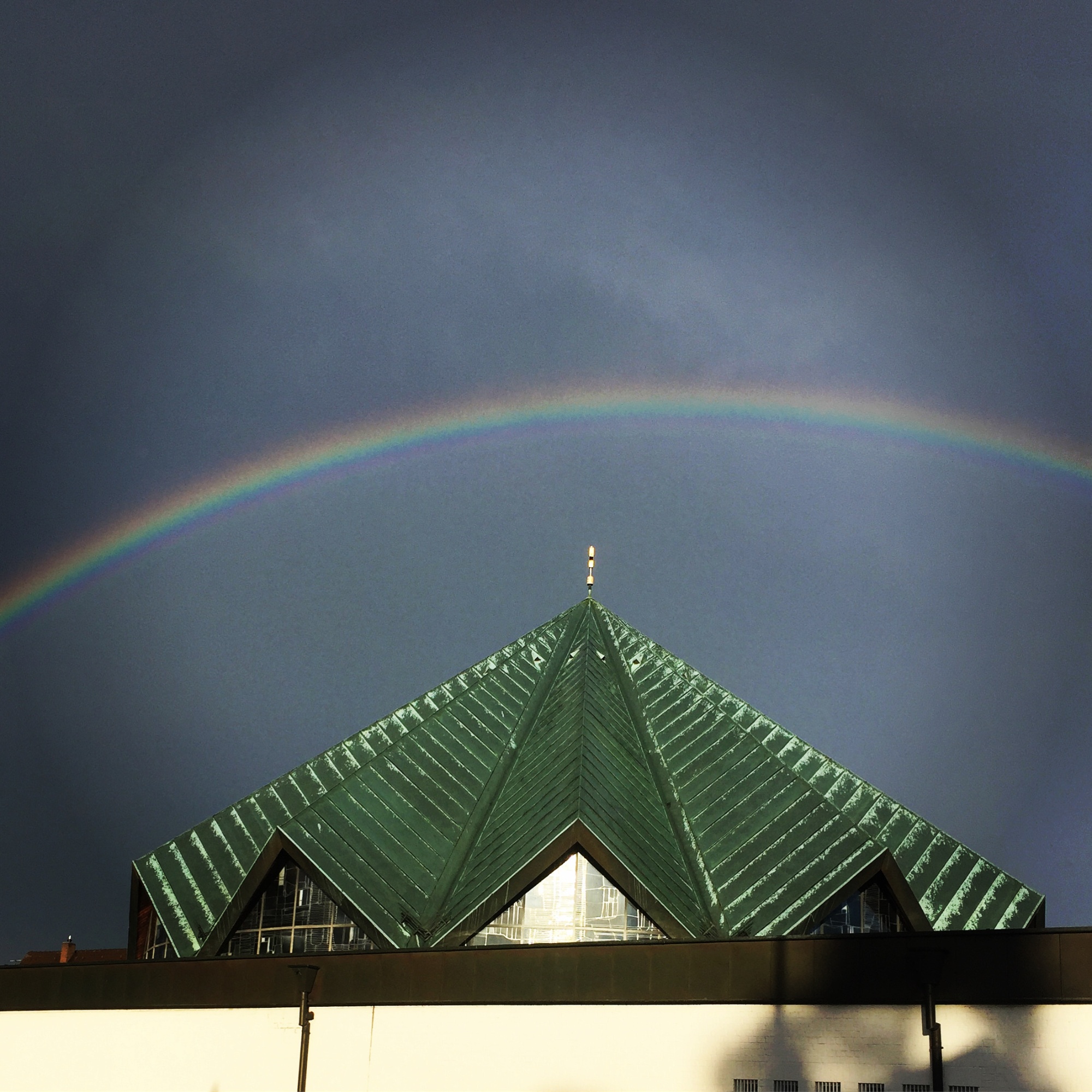 Regenbogen über St. Heinrich