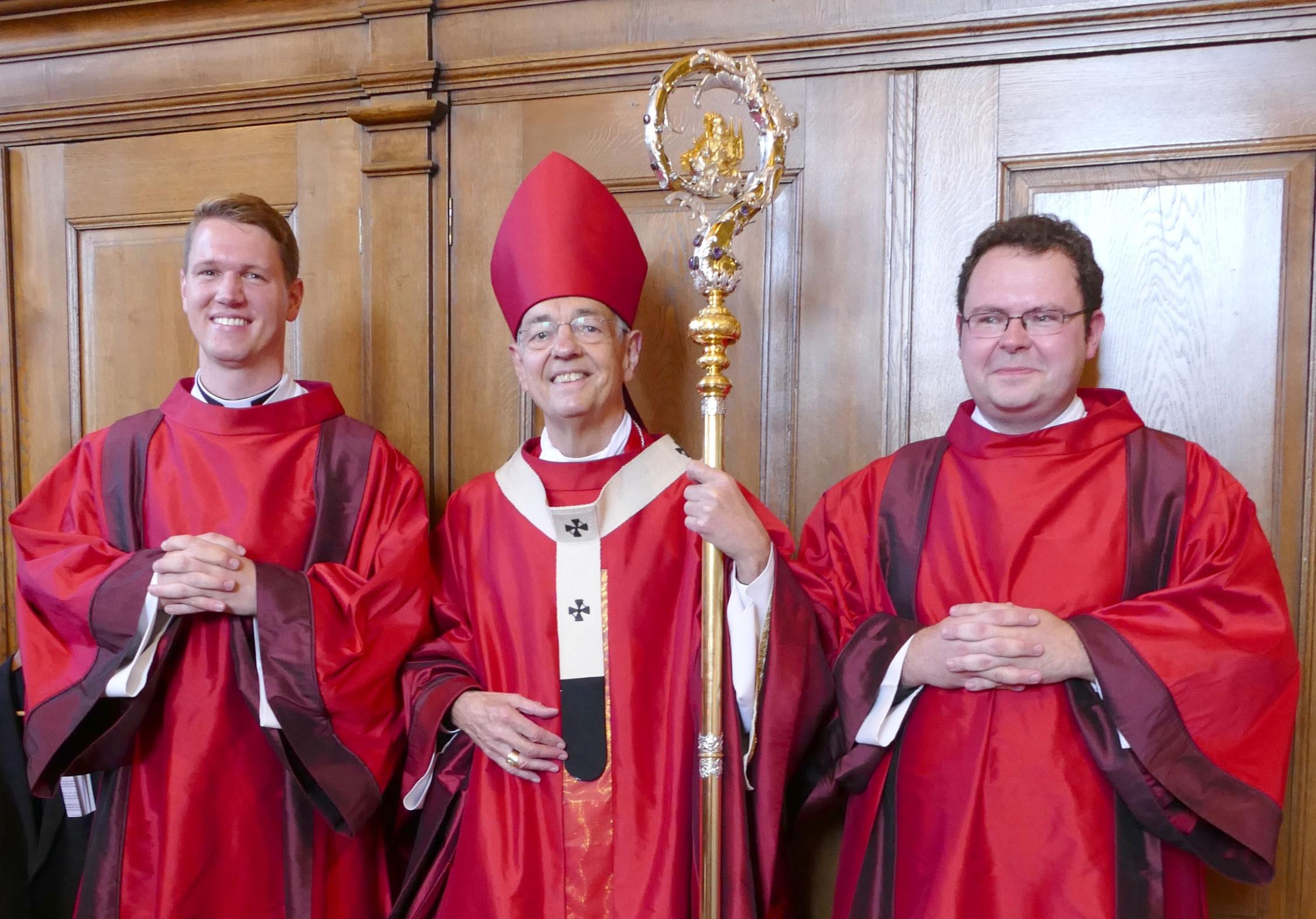 Tobias Löffler und Christian Wohlfahrt wurden im Bamberger Dom zu Diakonen geweiht Diakonenweihe