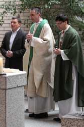 Unsere Hauptamtlichen: Pastoralreferent Engelbert Rauh, Pfarrer Ewald Sauer und Pfarrer Stefan Osberger. Seelsorgebereichsgottesdienst 2011