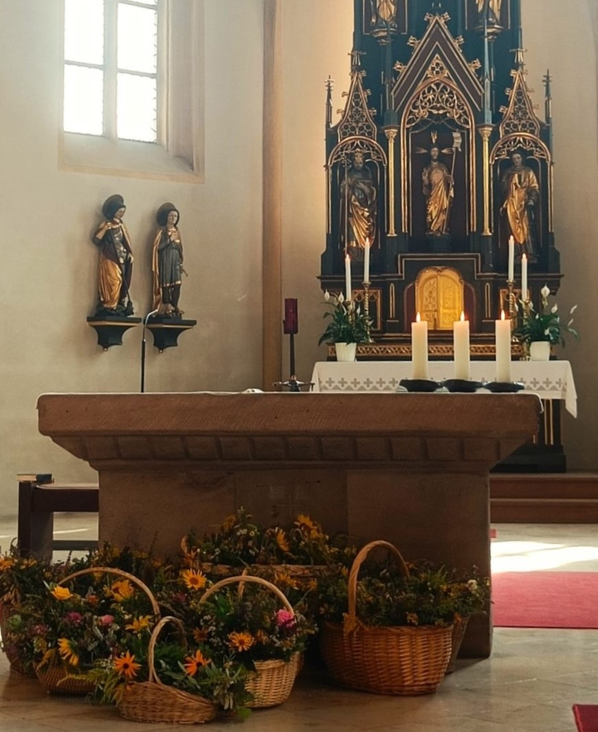 Weihe der Kräuterbuschen an Maria Himmelfahrt