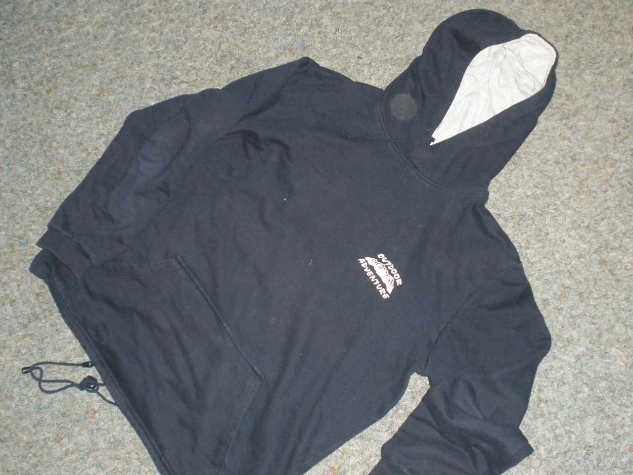 dunkelblauer Kaputzenpullover Fundsachen ZL 2012