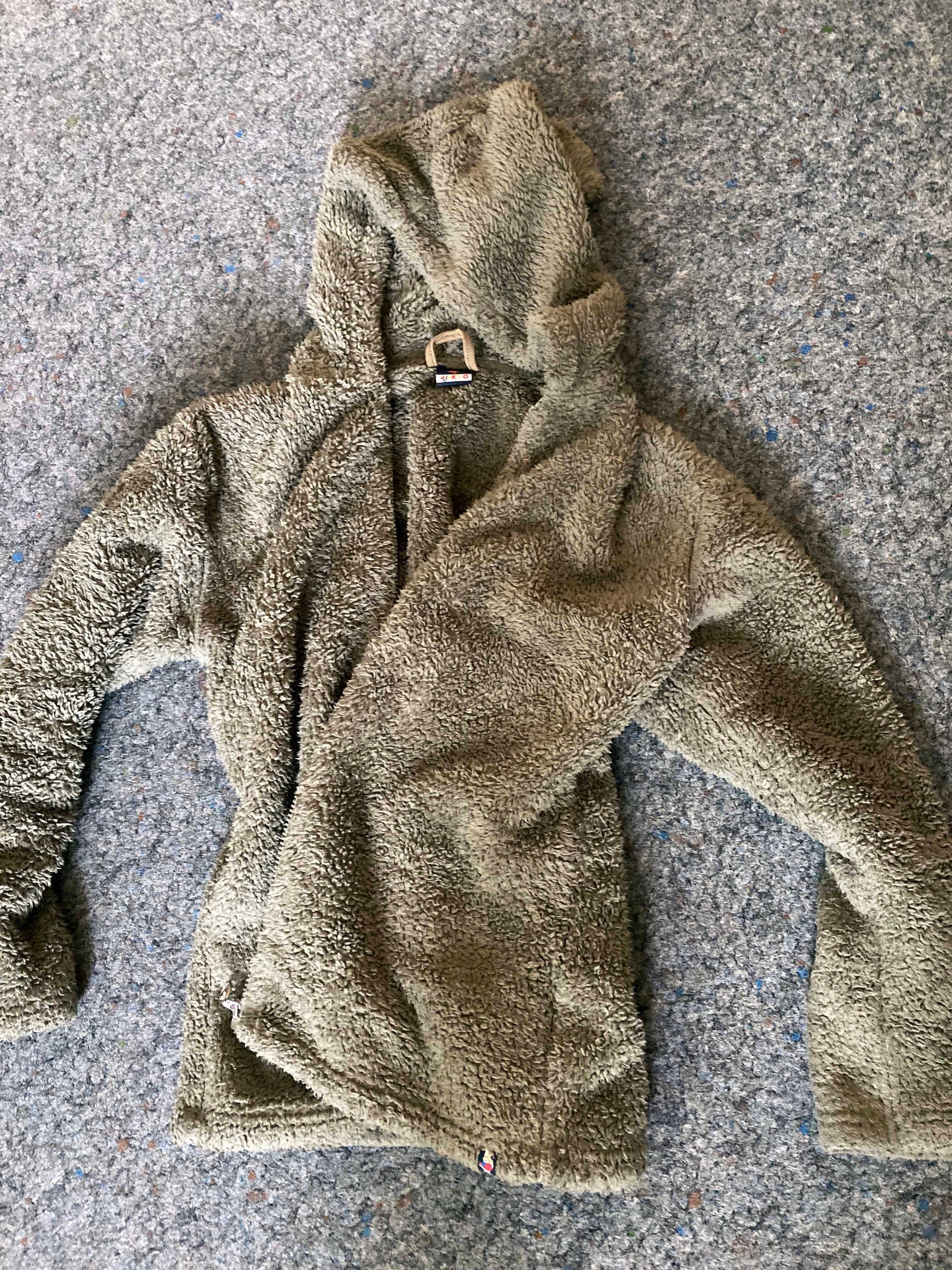 graue Jacke Zeltlager 2021 - Fundsachen
