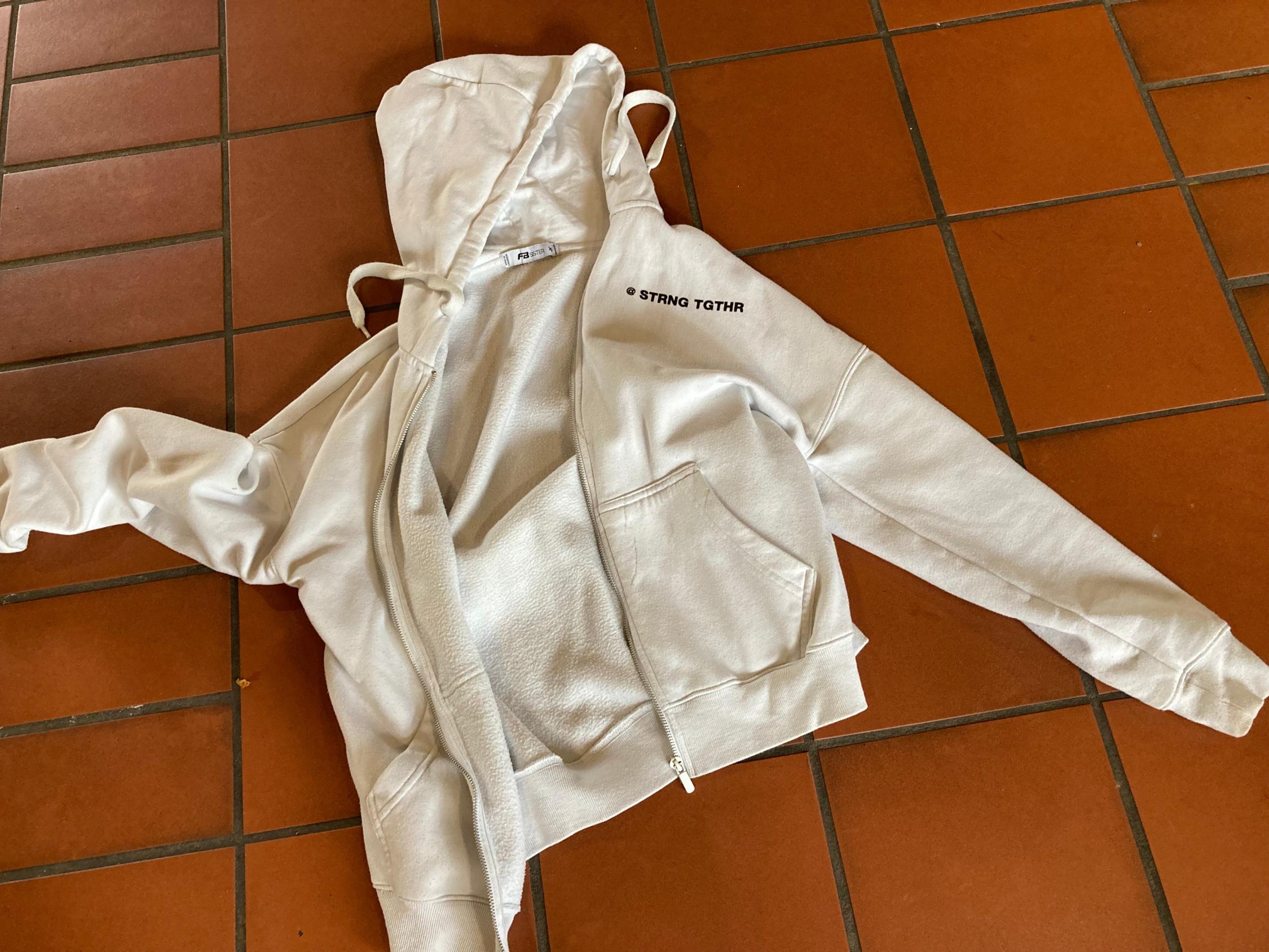 weiße Jacke Zeltlager Fundsachen 2023